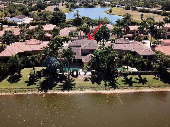 8871 Club Estates Way