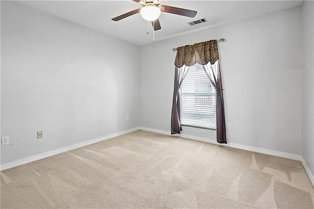 102 Woods Dr — Photo 13