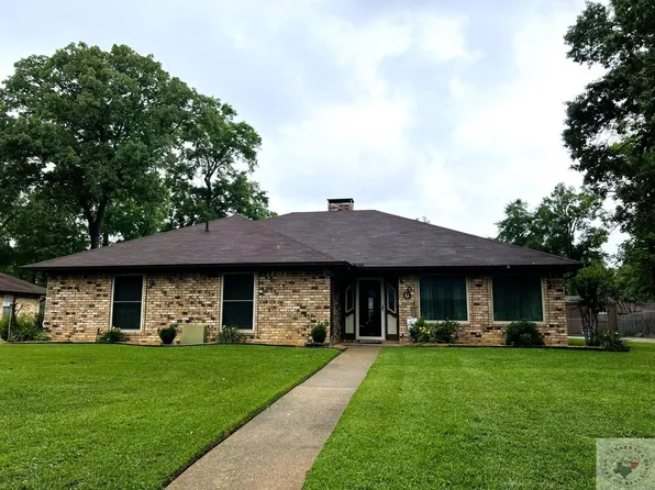 3104 Crestridge Dr, Texarkana, TX 75503