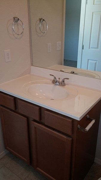 My Management Company Robbins Ave Apartments for Rent 3 Bedroom 3 Bath Bathroom 3_08242018
