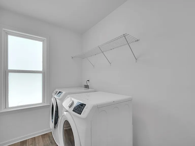 1224 Maxwell Ct — Photo 31