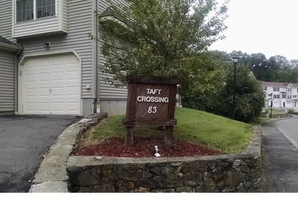 83 Taft Point Unit 2, Waterbury, CT 06708