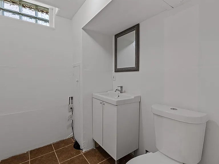 2618 Phillips Ave — Photo 20