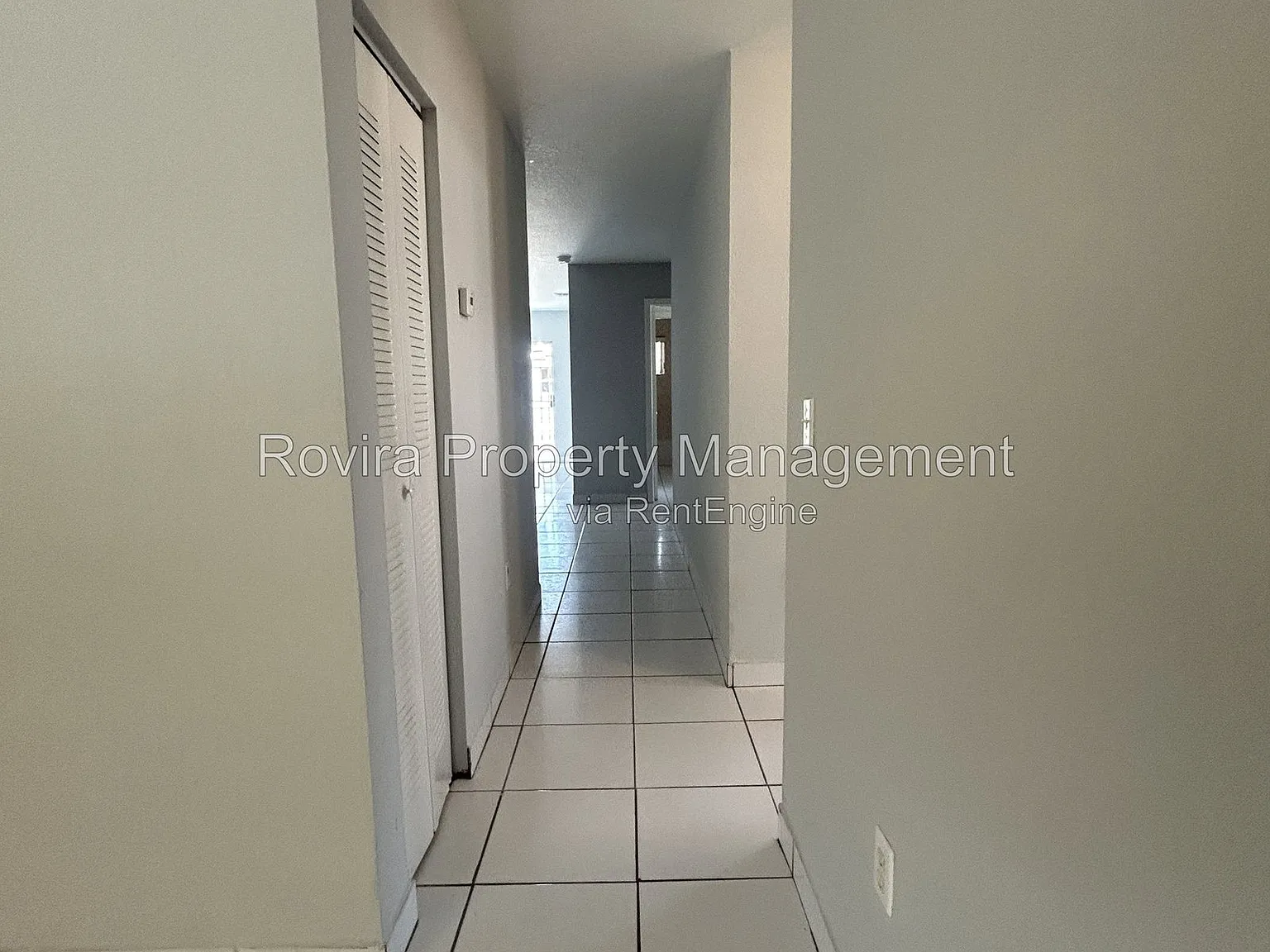 3 bed, 2.0 bath, 1894 sqft, $3,000 — Photo 3