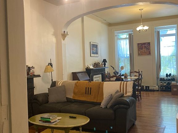 5th image of 253 9th St Unit 1