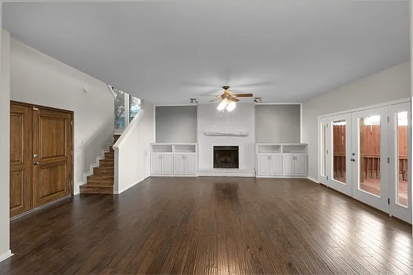 3 bed, 2.5 bath, 2315 sqft, $3,200 — Photo 3
