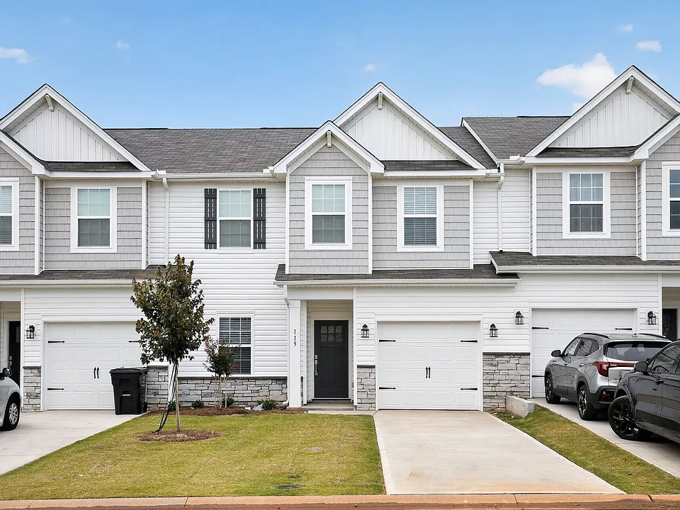 115 Holly Oak Ct
