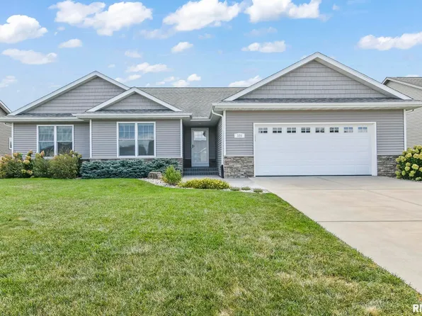 320 Hershiser Ln, Chatham, IL 62629