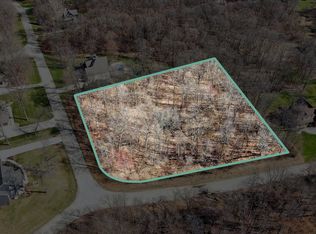 62-63 Maple Wood Dr, Edwardsburg, MI 49112