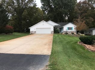 2220 141st Ave, Dorr, MI 49323