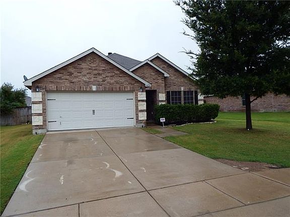 2nd image of 1425 Lauren Dr