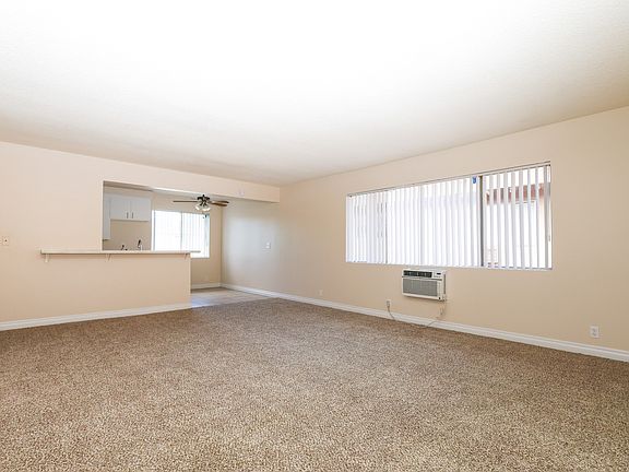 4th image of 538-550-562 Silverwood Ave #550D