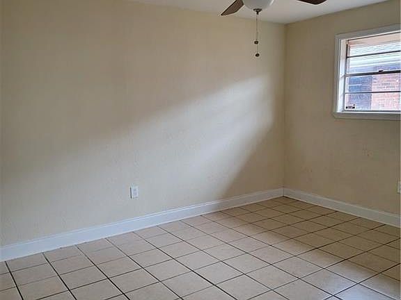 4th image of 4638-40 Bonita Dr