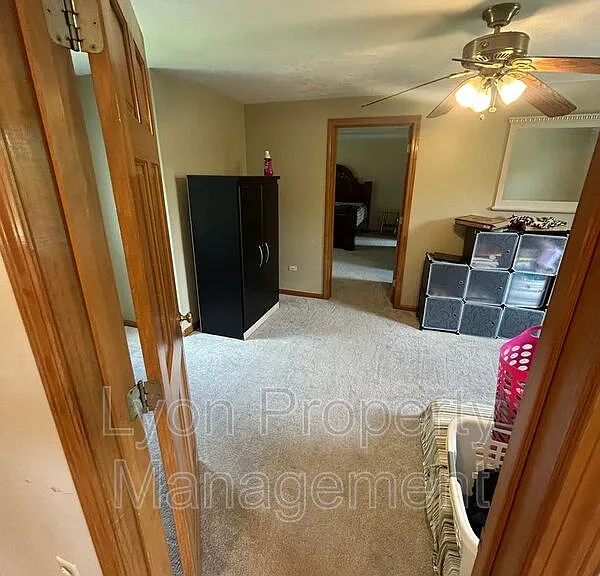 212 Tiffany St — Photo 23