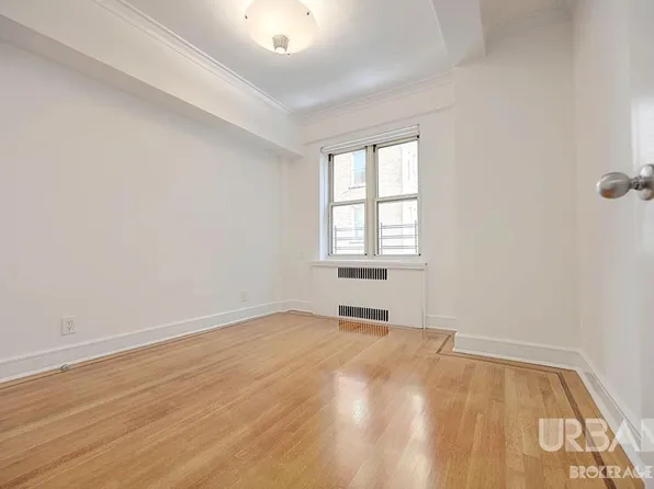 10 West 74th Street image 10 of 16