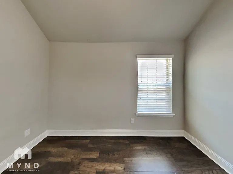 523 Pineview Dr — Photo 13