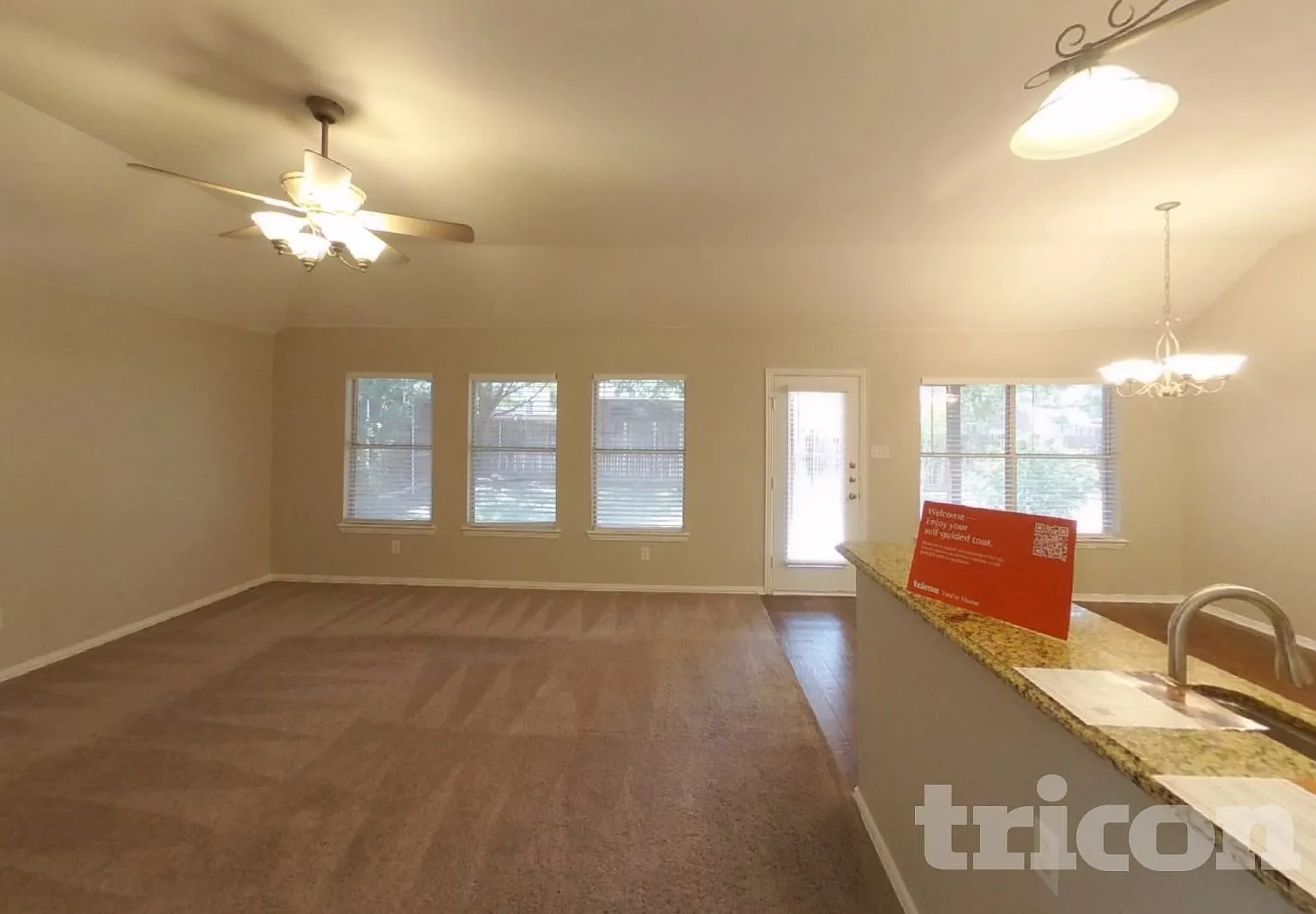 3205 Silver Point Ct Mansfield TX — Photo 2