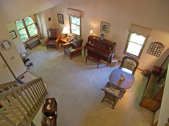 4th image of 9218 Cedar Dr