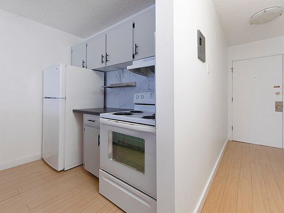 2nd image of 10434 125th St NW #305