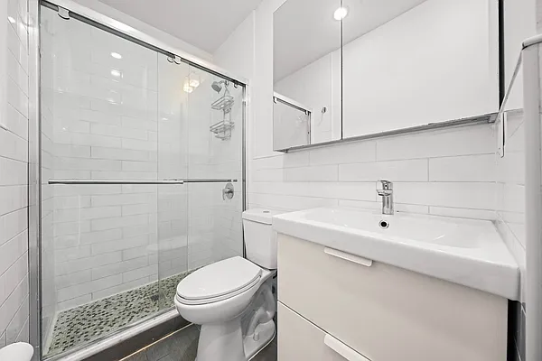 Rented by REAL New York | media 8