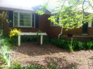 1942 Thomas Jefferson Pkwy, Charlottesville, VA