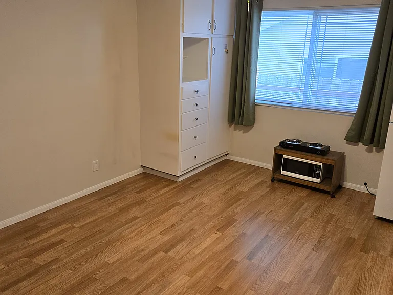 520 S Flower St #101 — Photo 5