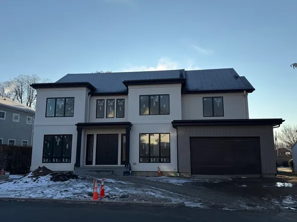 17 Caldon Path, Newton, MA 02459