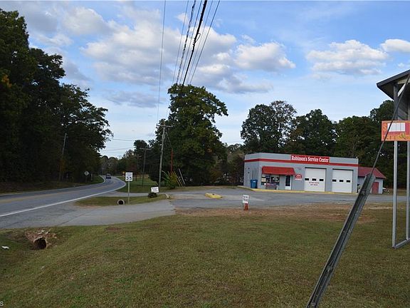 4th image of 4001 Hicone Rd