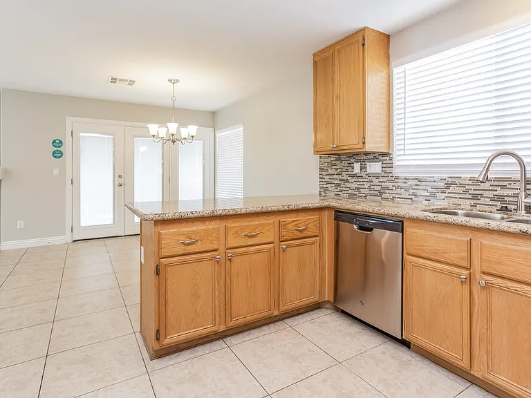 1843 Falling Tree Ave — Photo 7