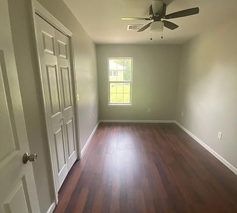 2nd image of 104 Davis St