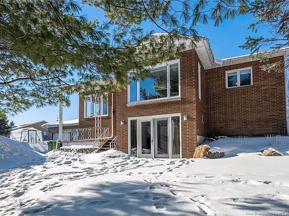 3rd image of 607 Ennishone Rd