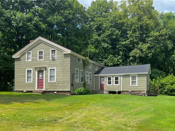 6916 Valentown Rd, Victor, NY 14564