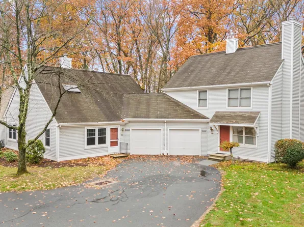 1605 Briarwood Court #1605, Rocky Hill, CT 06067