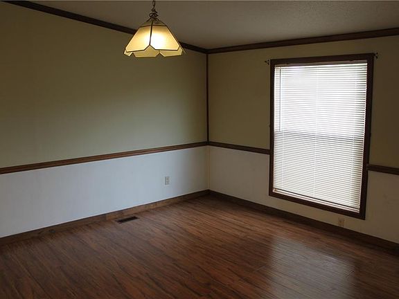 5th image of 1110 S 260th St