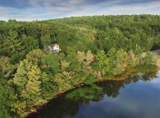 63 Robinson Rd, Hudson, NH 03051