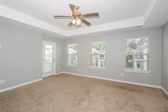 262 Claudia Dr — Photo 7
