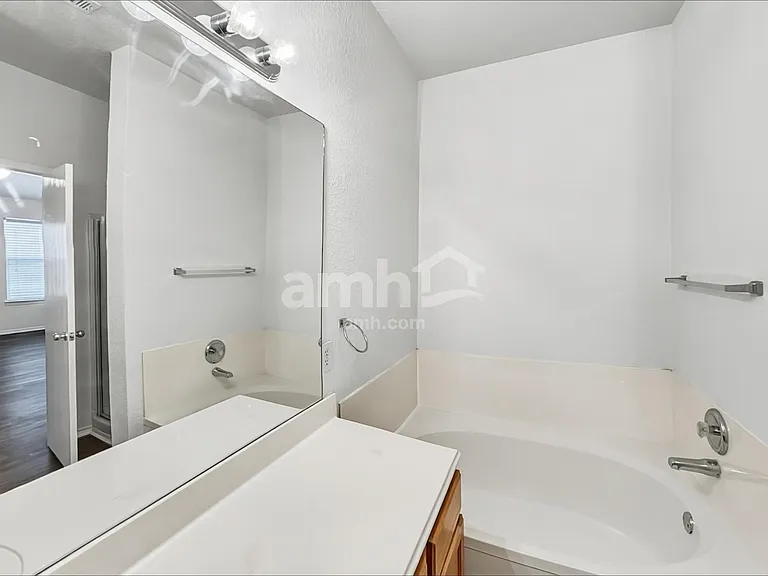 12107 Clubhouse — Photo 12