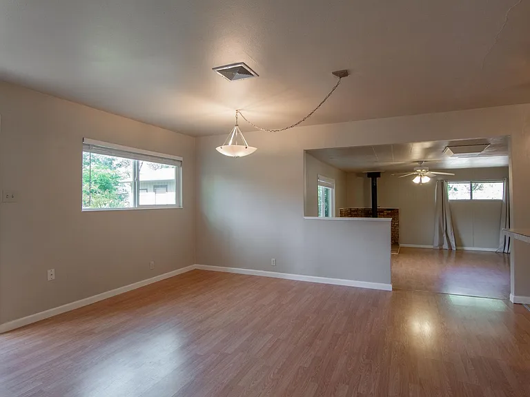 18623 Oasis Rd — Photo 16