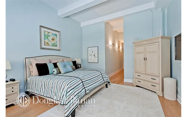 Sold by Douglas Elliman | media 20