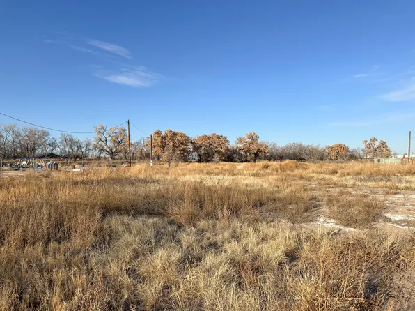 216 Vivian Dr, Belen, NM 87002