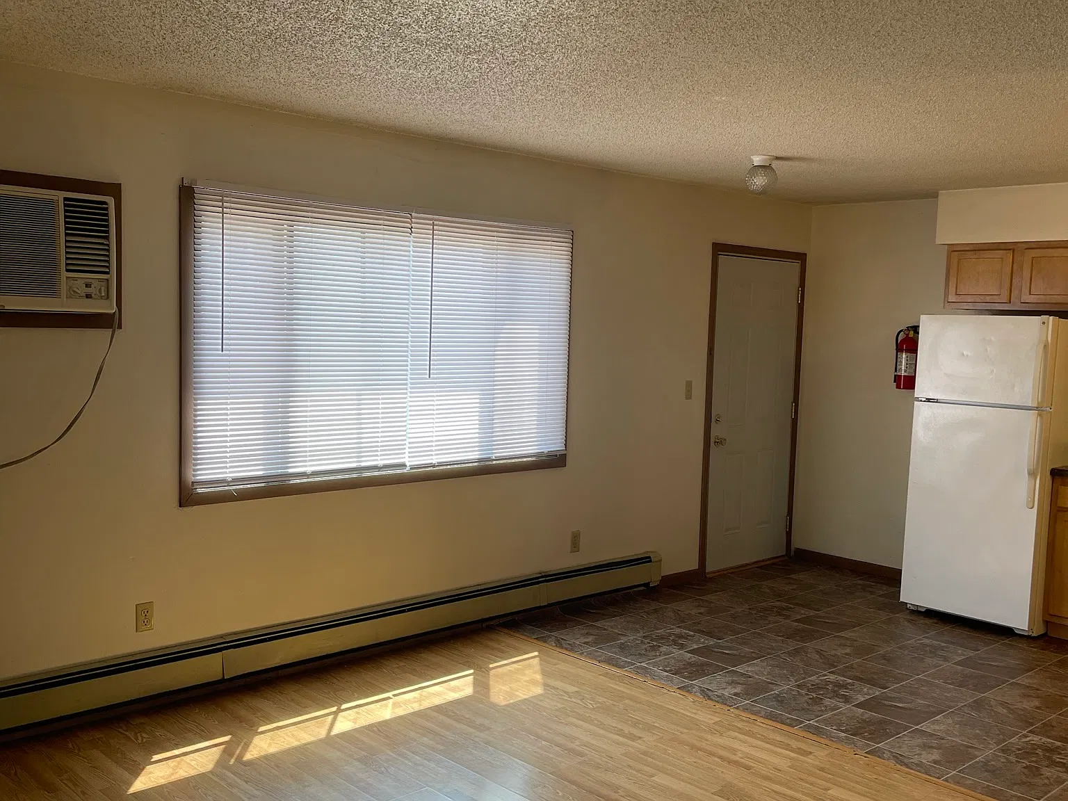 444 S Johnson St — Photo 4