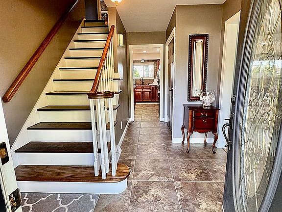 3rd image of 382 S Briarcliff Dr