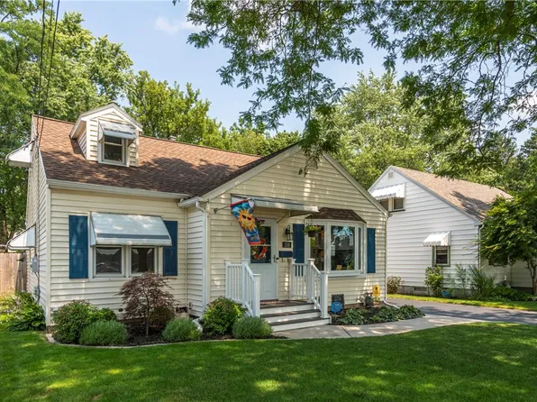 259 W Ivy St, East Rochester, NY 14445