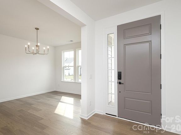 3rd image of 1190 Sugar Creek Rd