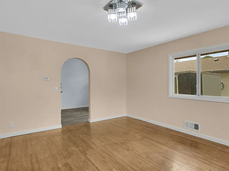 4949 Jackson St NE — Photo 7
