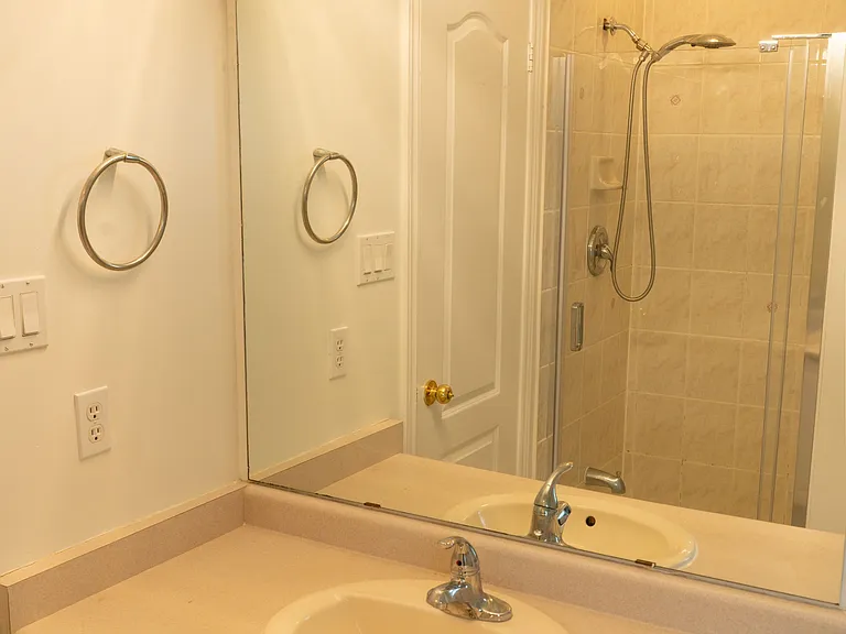 620 Madame St — Photo 27