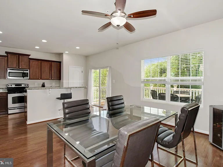 2221 Congresbury Pl — Photo 4