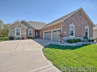 7364 Kindlewood Dr, Edwardsville, IL 62025
