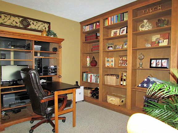 5th image of 9233 Gregg Dr
