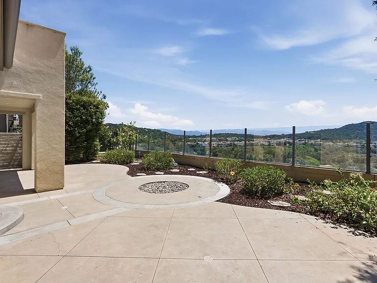 40 Paseo Lerida — Photo 20